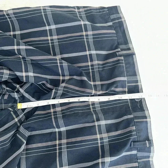 PGA Tour Golf Shorts Mens Size 44 Navy Blue Plaid Quick Dry 9" Inseam Flat Front - Picture 5 of 8